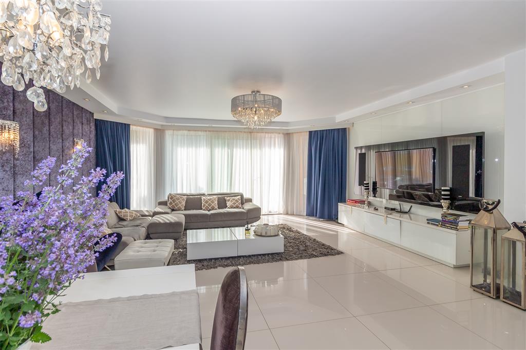 210 0 12303555 3 215 - Lista ofert