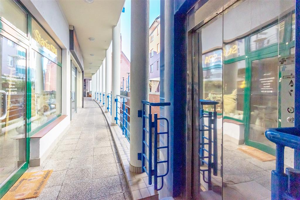 210 0 12352451 0 101 - Lista ofert