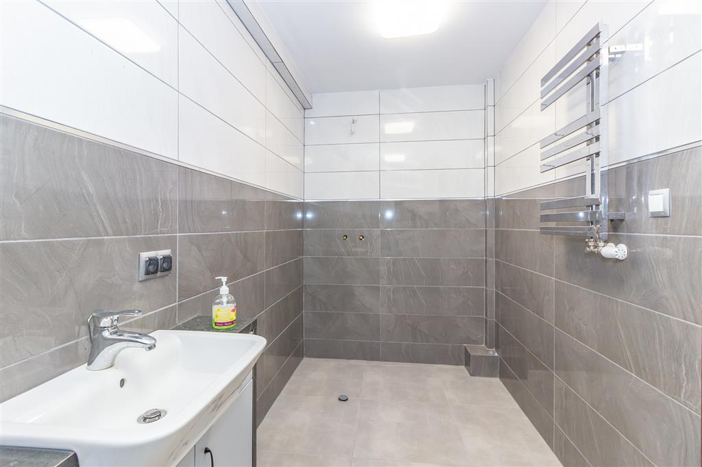 210 0 12368000 12 98 - Lista ofert