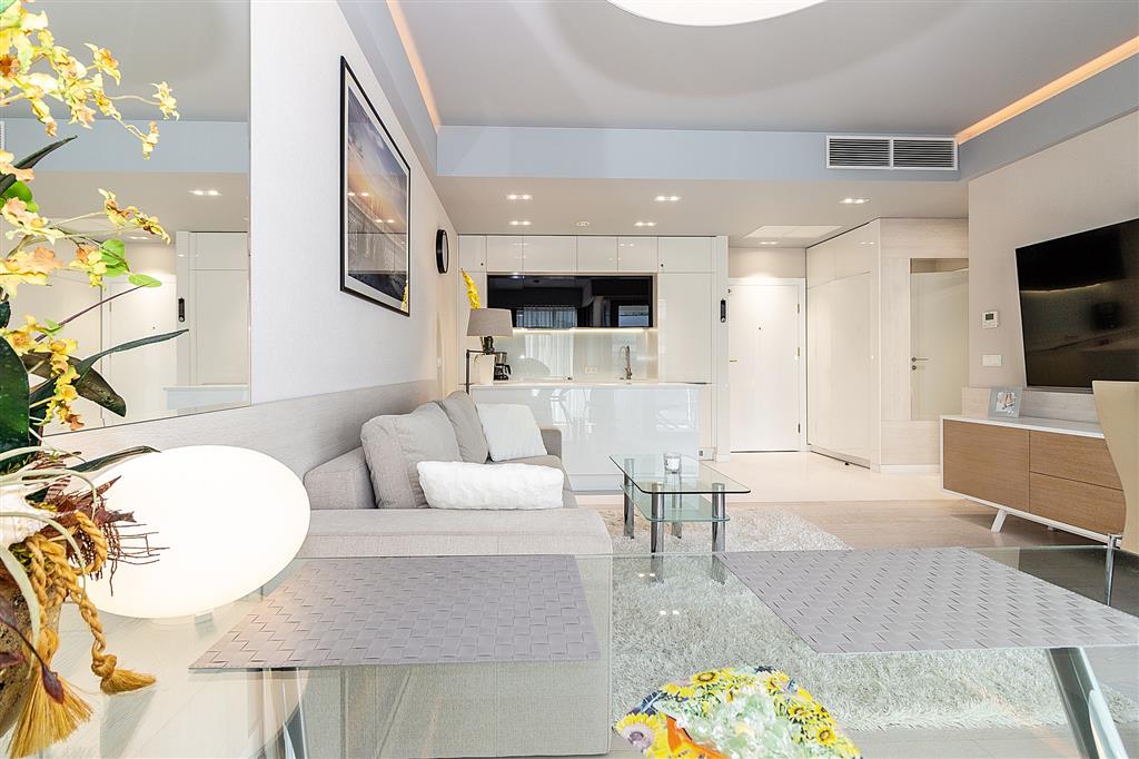 210 0 12403140 0 245 - Lista ofert