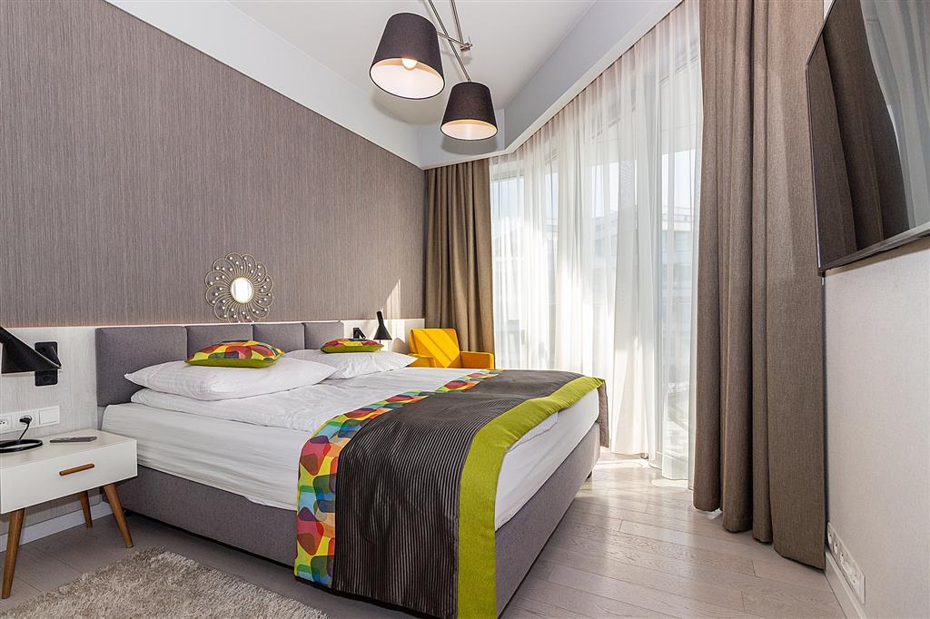 210 0 12403145 0 245 - Lista ofert