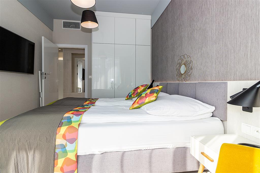 210 0 12403146 0 245 - Lista ofert