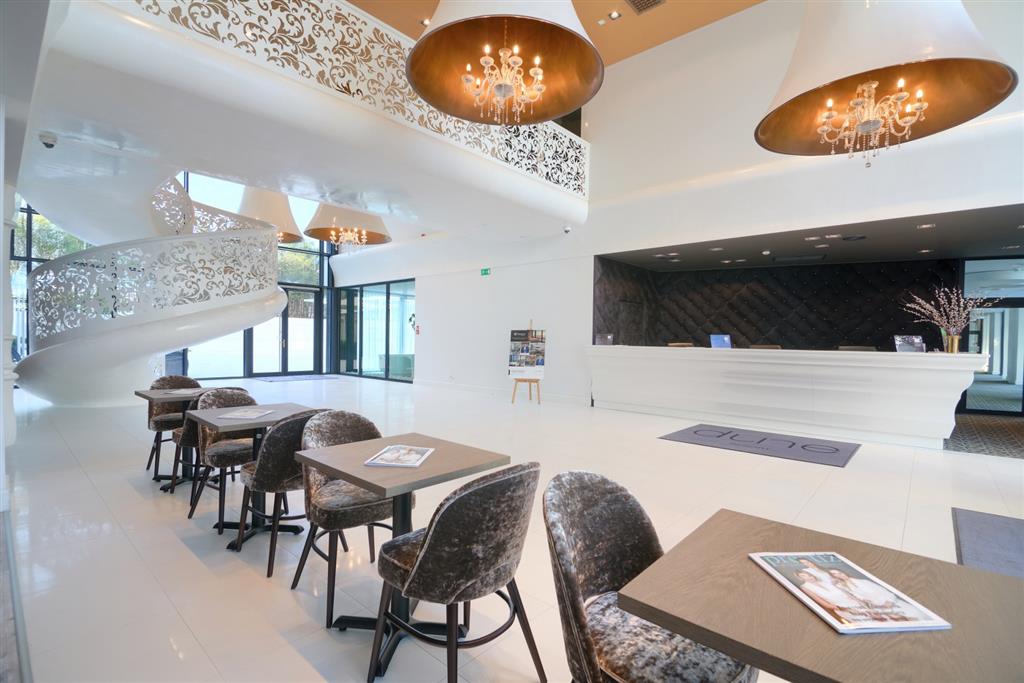 210 0 12403153 0 245 - Lista ofert