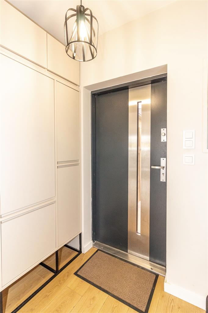 210 0 12421242 3 174 - Lista ofert