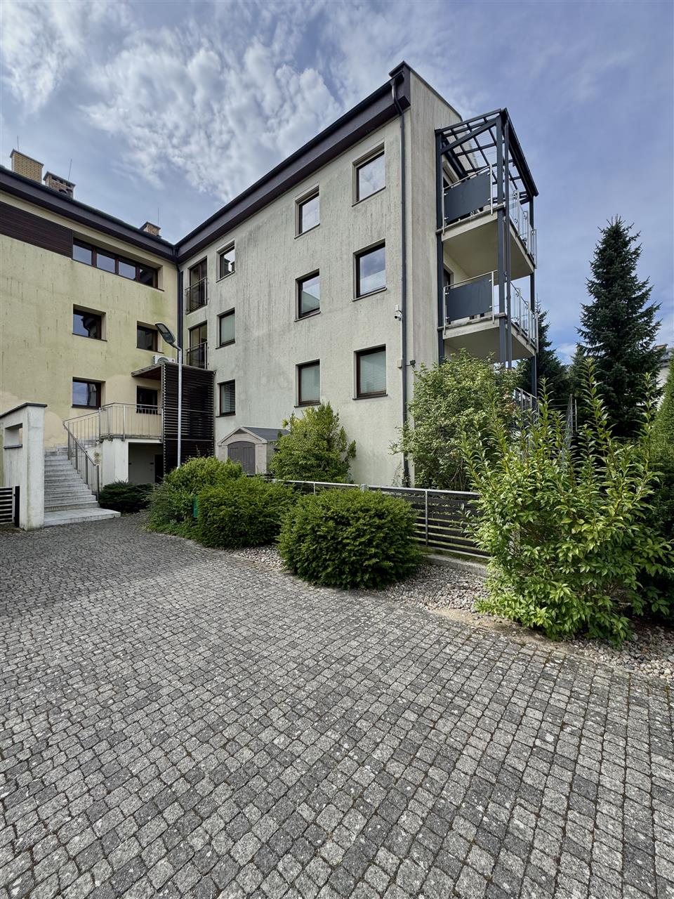 340 0 12293098 3 56 - Lista ofert