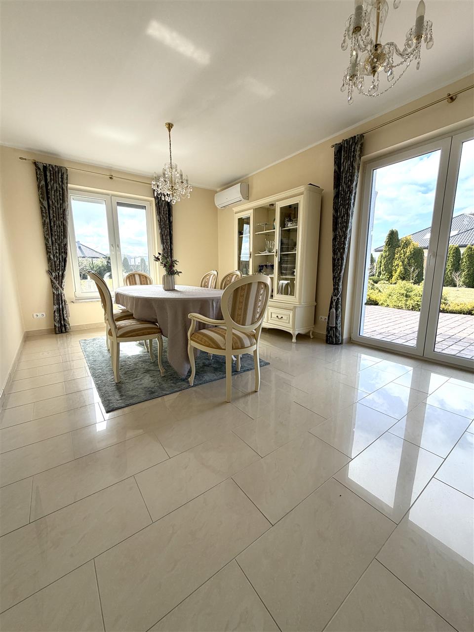 340 0 12425952 0 183 - Lista ofert