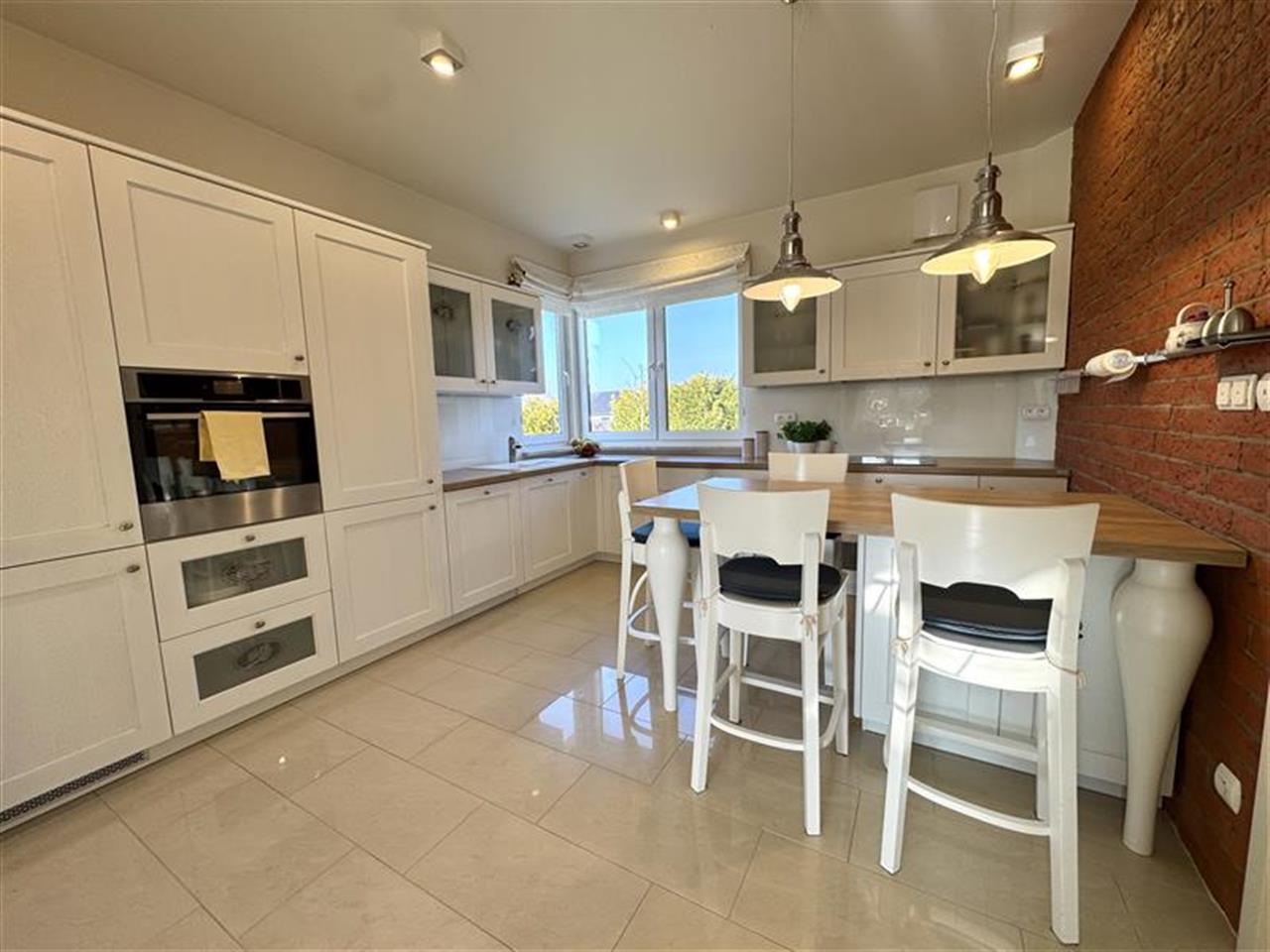 340 0 12425953 0 183 - Lista ofert