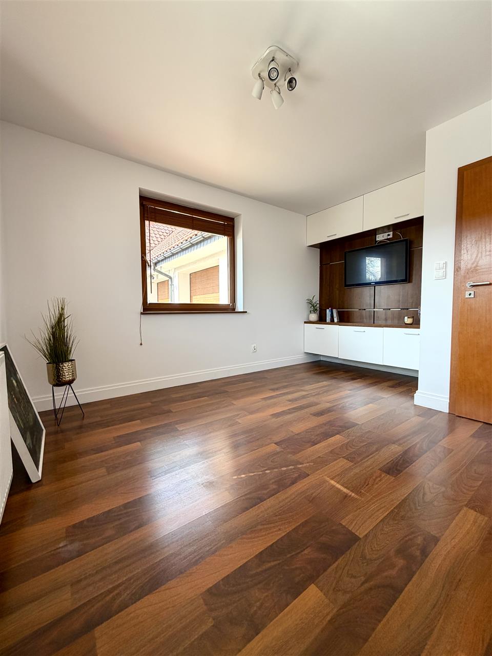 340 0 12428597 21 396 - Lista ofert