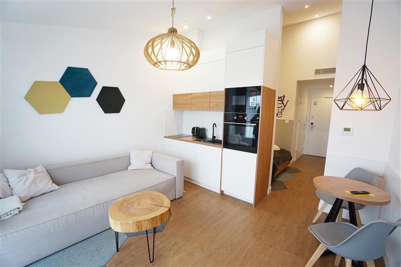 370 0 12328643 2 185 - Lista ofert