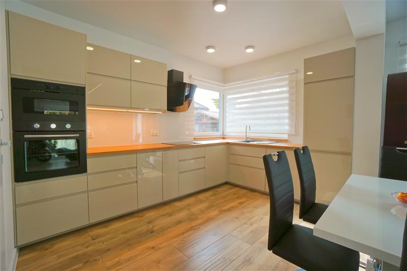 370 0 12336180 4 140 - Lista ofert