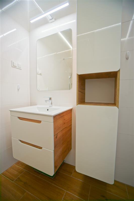 370 0 12336198 4 140 - Lista ofert