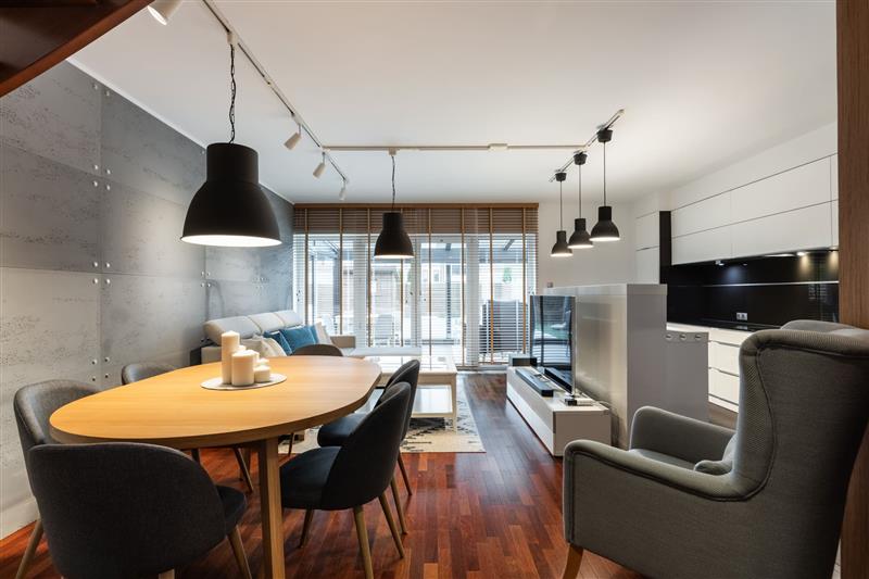 370 0 12337082 5 166 - Lista ofert