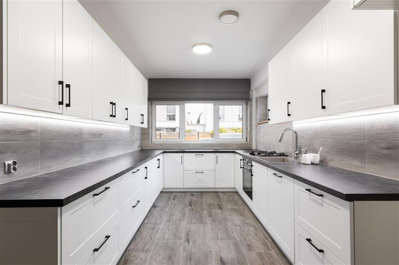 370 0 12337096 18 166 - Lista ofert