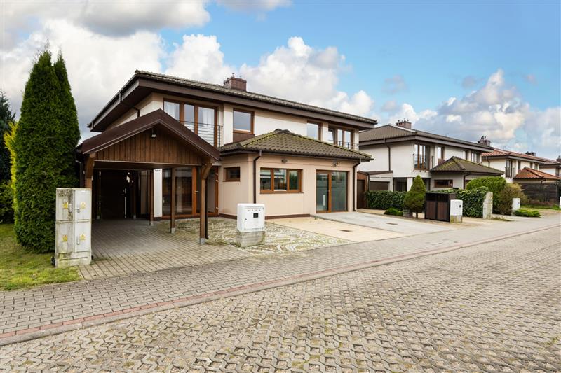 370 0 12337115 8 166 - Lista ofert