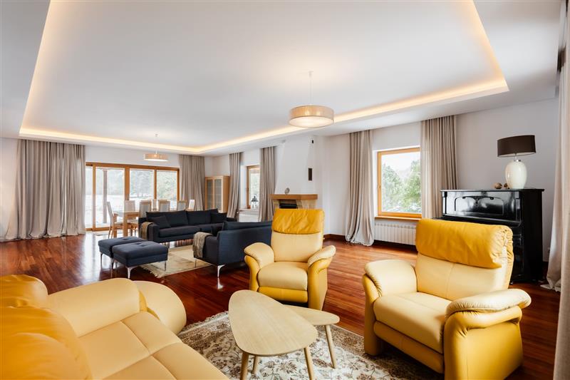 370 0 12401680 2 139 - Lista ofert