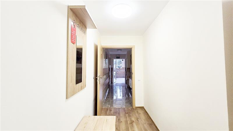 610 0 12151395 8 111 - Lista ofert