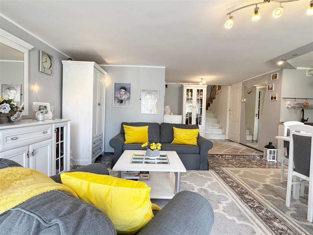 660 0 12219727 16 314 - Lista ofert