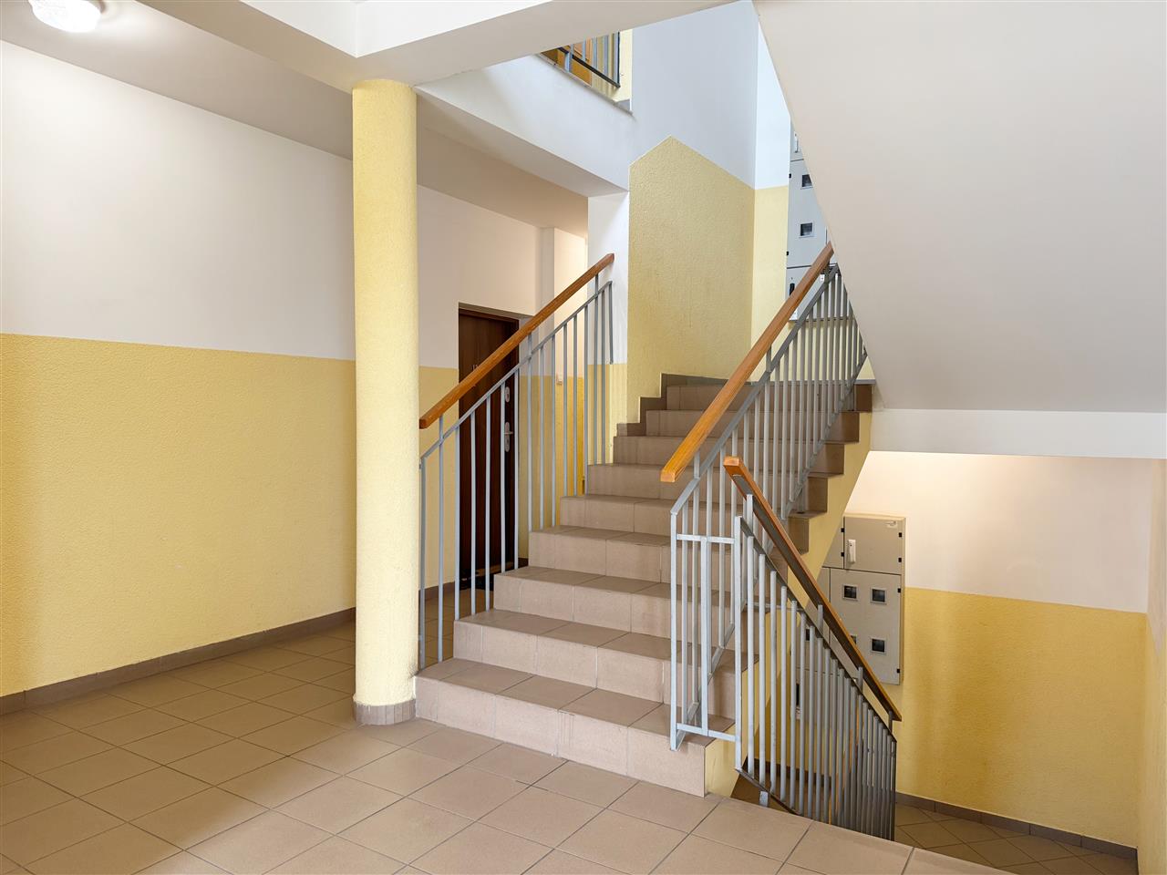 660 0 12224341 12 69 - Lista ofert