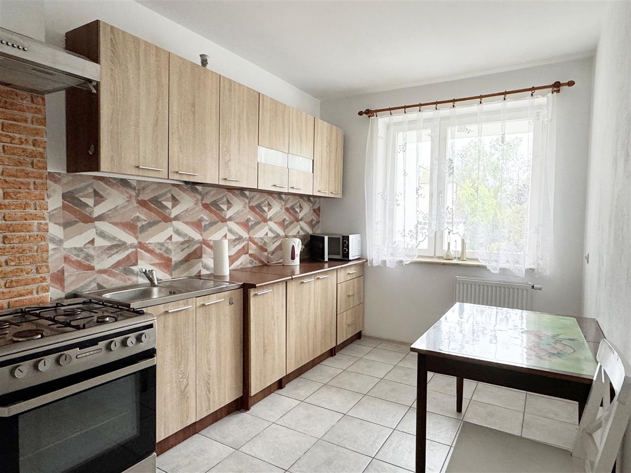 660 0 12224669 8 359 - Lista ofert