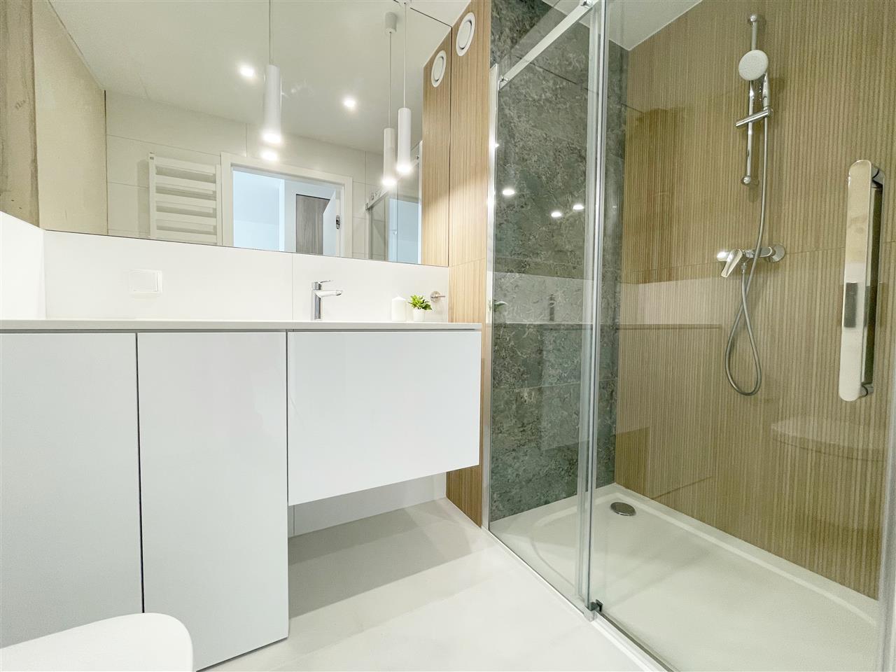 660 0 12227292 5 258 - Lista ofert