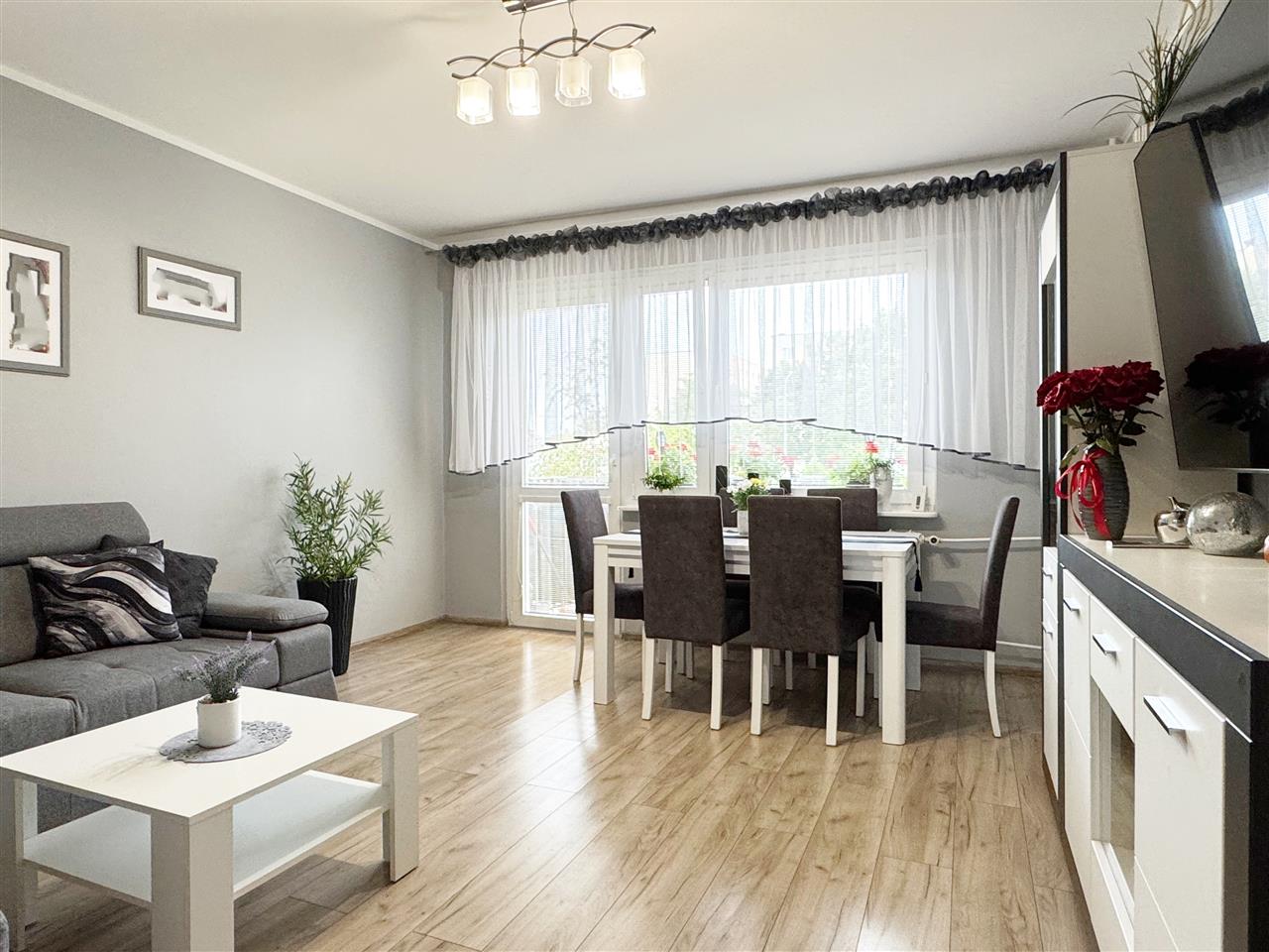 660 0 12309974 5 126 - Lista ofert