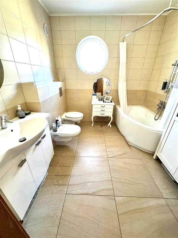 700 0 12393953 3 164 - Lista ofert