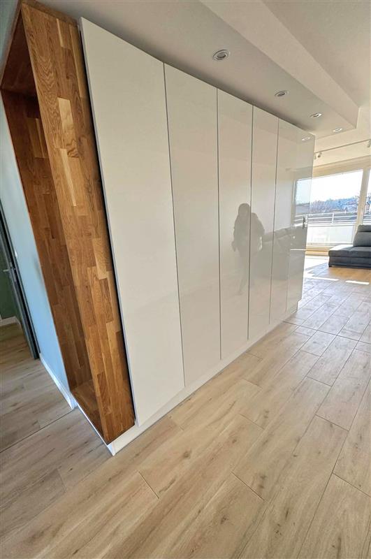 700 0 12410249 3 18 - Lista ofert